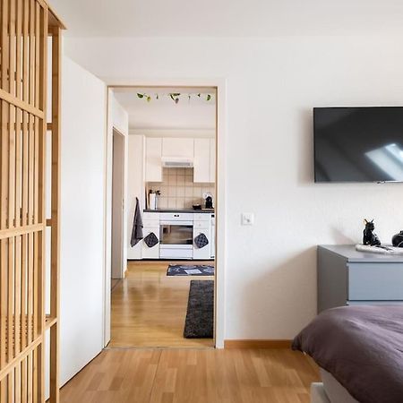 Charmante Wohnung An Beliebter, Urbaner Lage Zürich Exterior foto