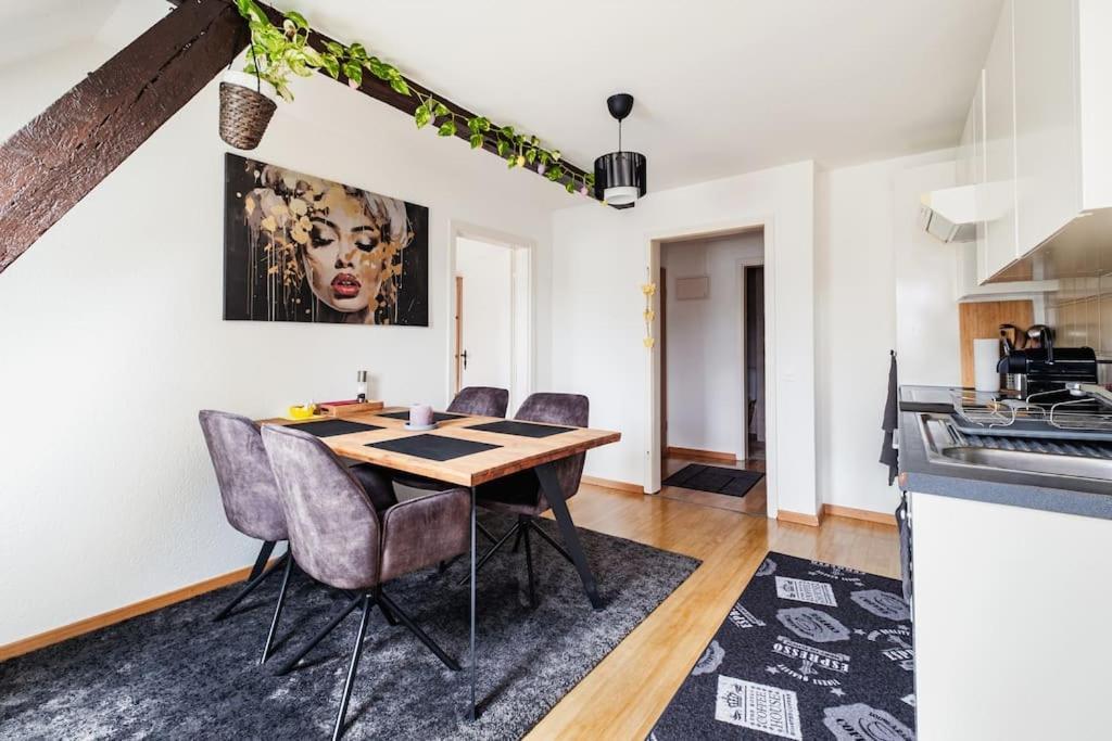 Charmante Wohnung An Beliebter, Urbaner Lage Zürich Exterior foto